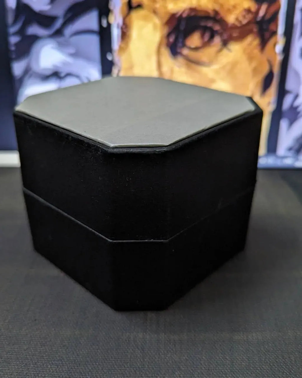 Stylish Black Carbon Fiber Watch for Men - 1 Pc of Modern Elegance